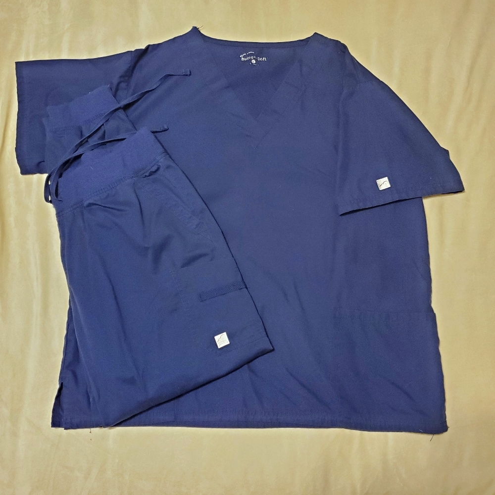 UA Buttersoft Stretch Jogger Scrub Set